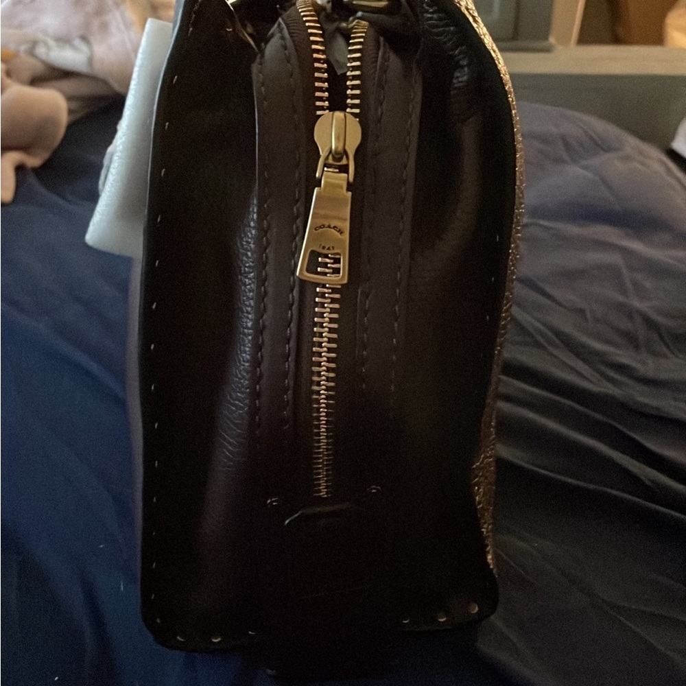 Coach Oxblood Gold Rivet Rogue NWT RARE - Picture 7 of 12